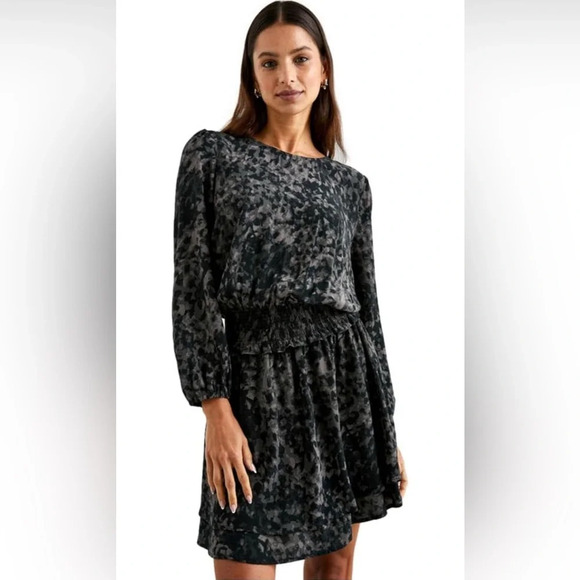 Rails Inez Mini Dress in Charcoal Tortoise Size M Black Brown Smock Waist Ruffle - Picture 1 of 16